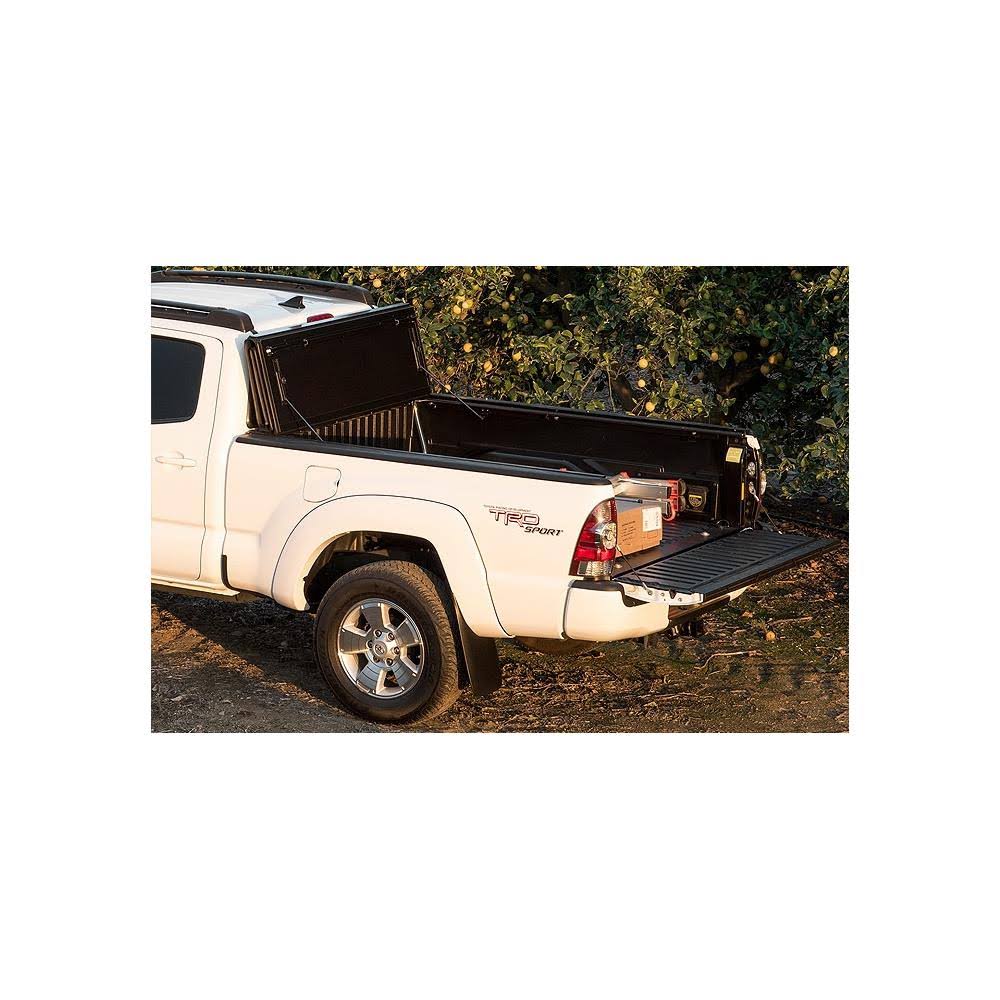 Hard Folding Tonneau Cover I280