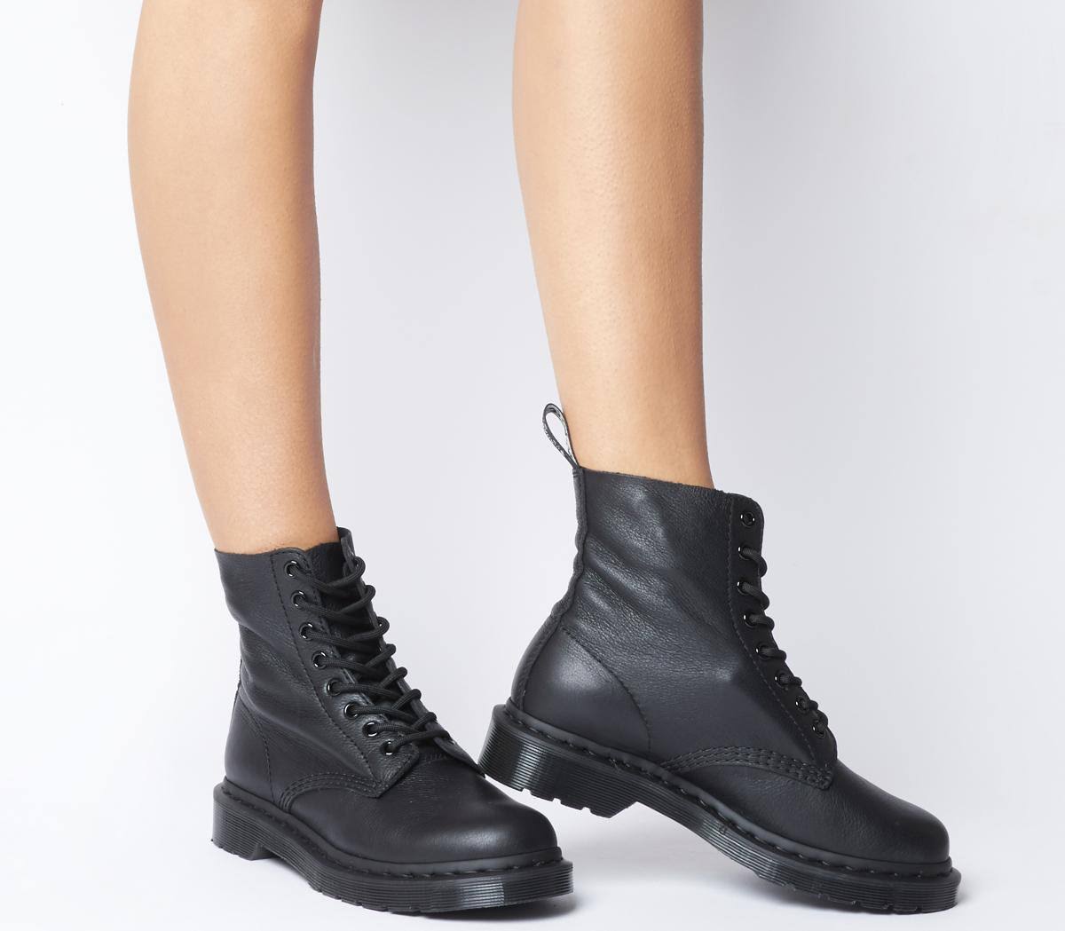 Black Virginia Leather Dr Martens Boots N37506