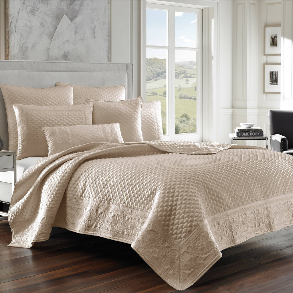 Taupe Full/Queen Coverlet P846931