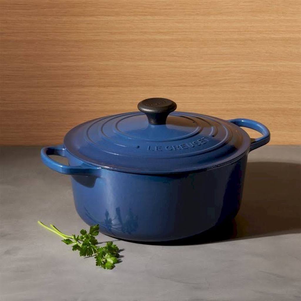 5.5 qt. Round Dutch Oven with Lid B156287