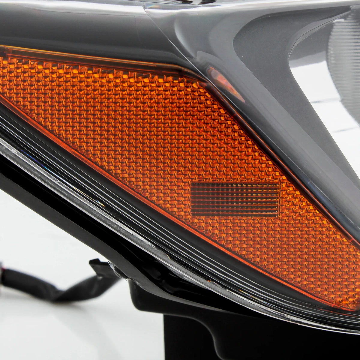 Black Headlights Headlamps Pair Y100