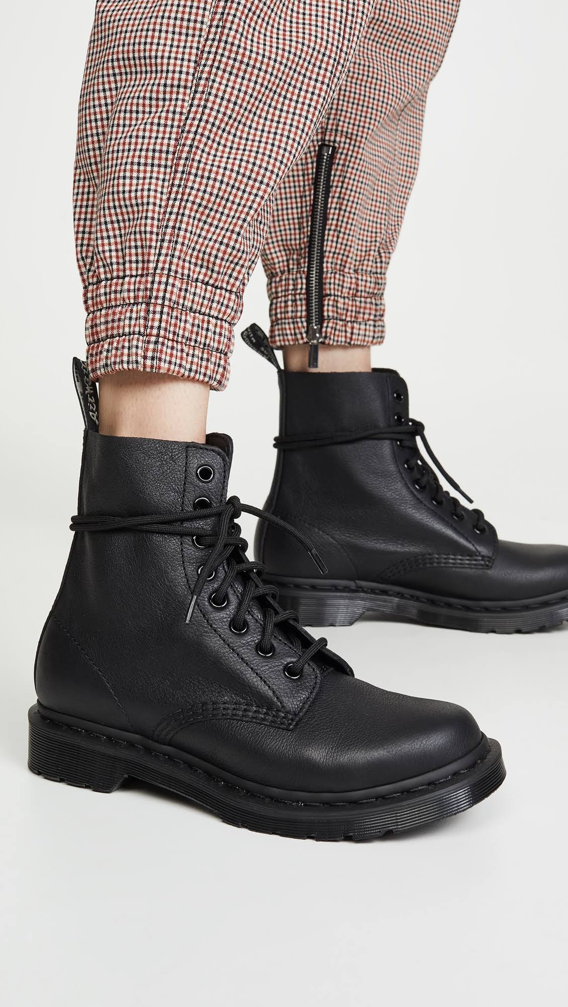 Black Virginia Leather Dr Martens Boots N37506