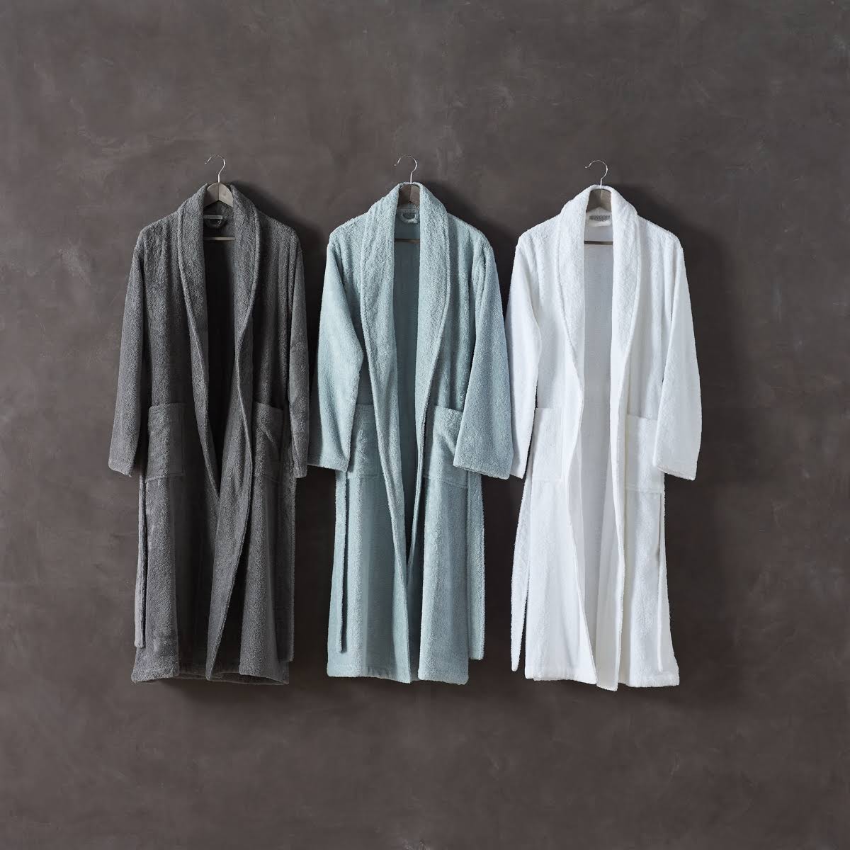 Alpine White Organic Robe M411063