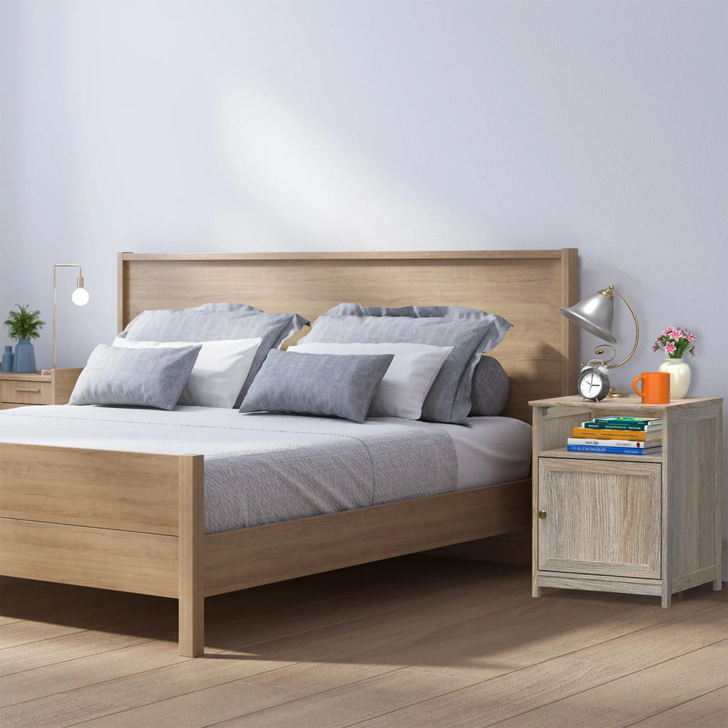 Maple End Table Z5933