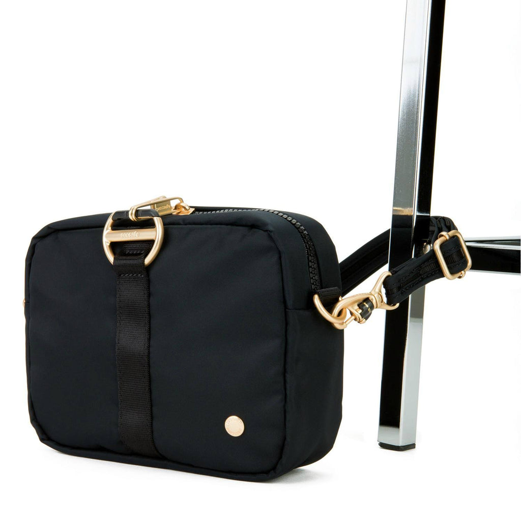 Storm Square Crossbody Q816
